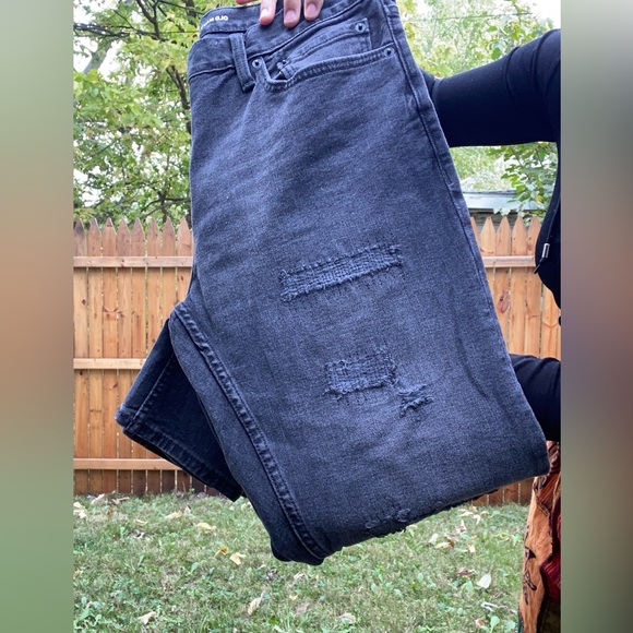 Men’s old navy jeans - Picture 3 of 5